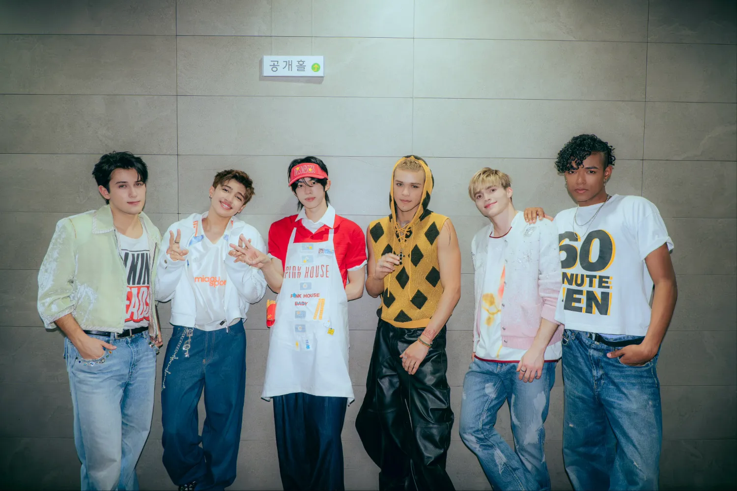 K-POP posts beloved by SANTOS BRAVOS fans