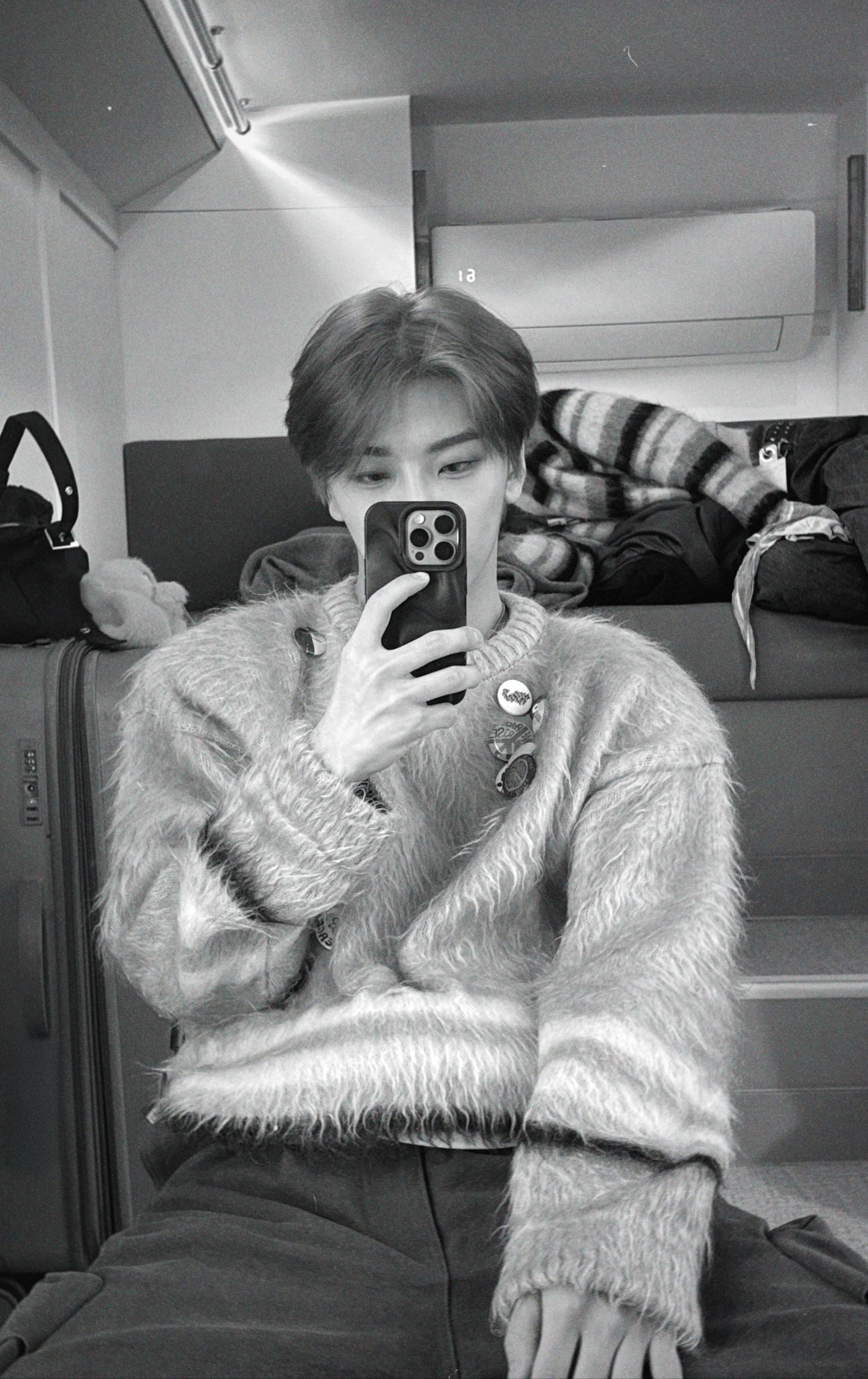 A moment captured by He Xinlong (ALPHA DRIVE ONE)'s fan