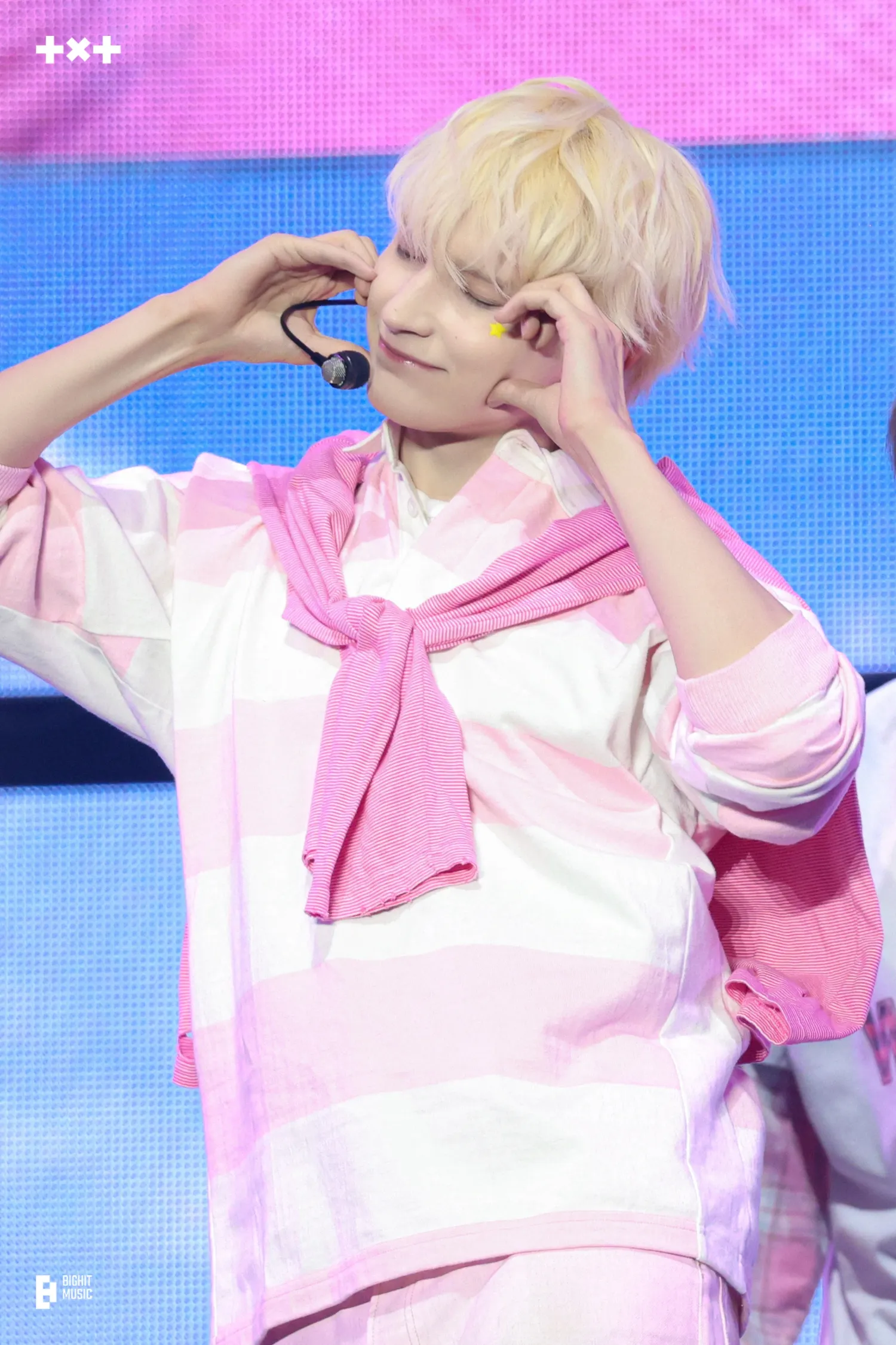 Behind-the-scenes cut of HueningKai (TOMORROW X TOGETHER)