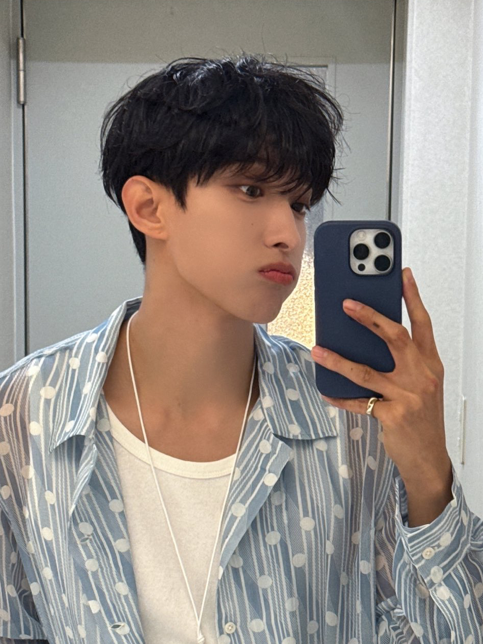 Latest photo of DK (SEVENTEEN)