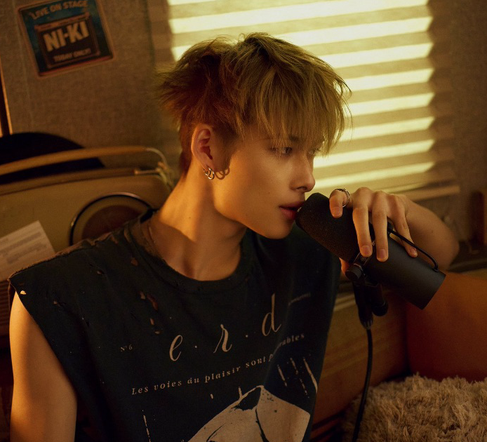 Foto terbaru NI-KI (ENHYPEN)