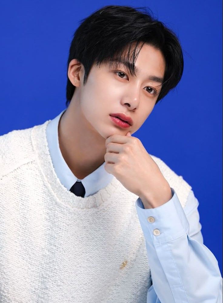 亨元 (MONSTA X)的最新活動照片