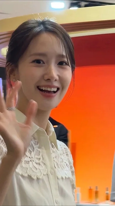Behind-the-scenes cut of Yoona (Girls' Generation)
