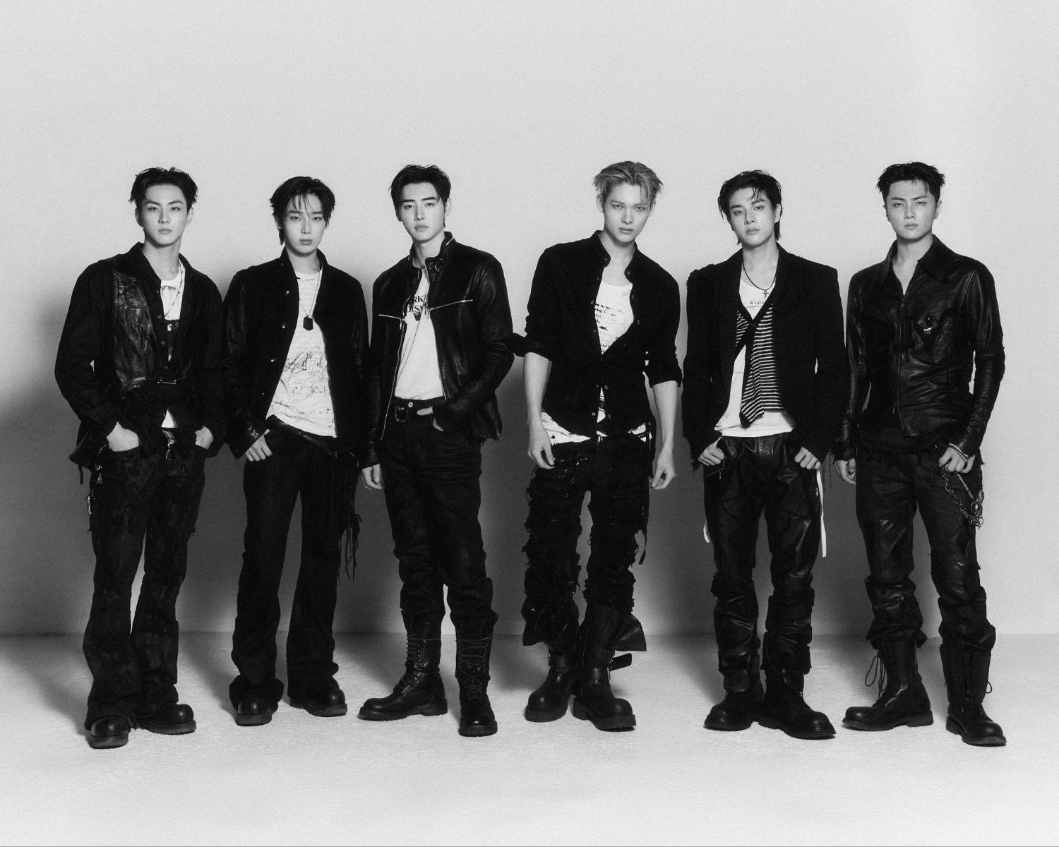 Foto aktivitas terbaru Sunghoon (ENHYPEN)