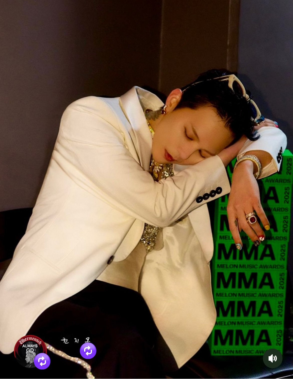 Latest photo of G-DRAGON (BIGBANG)