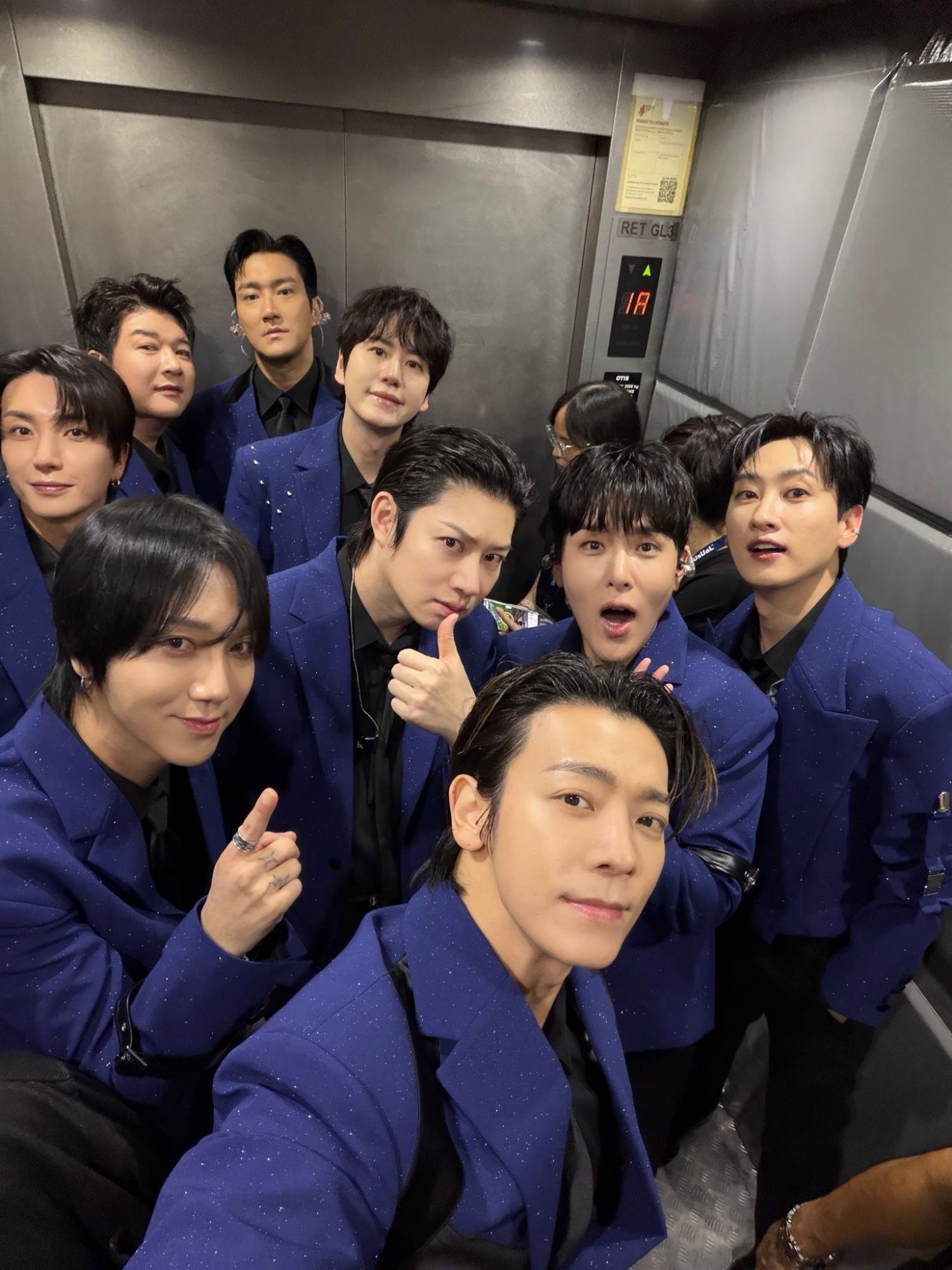 Potret di balik layar Super Junior
