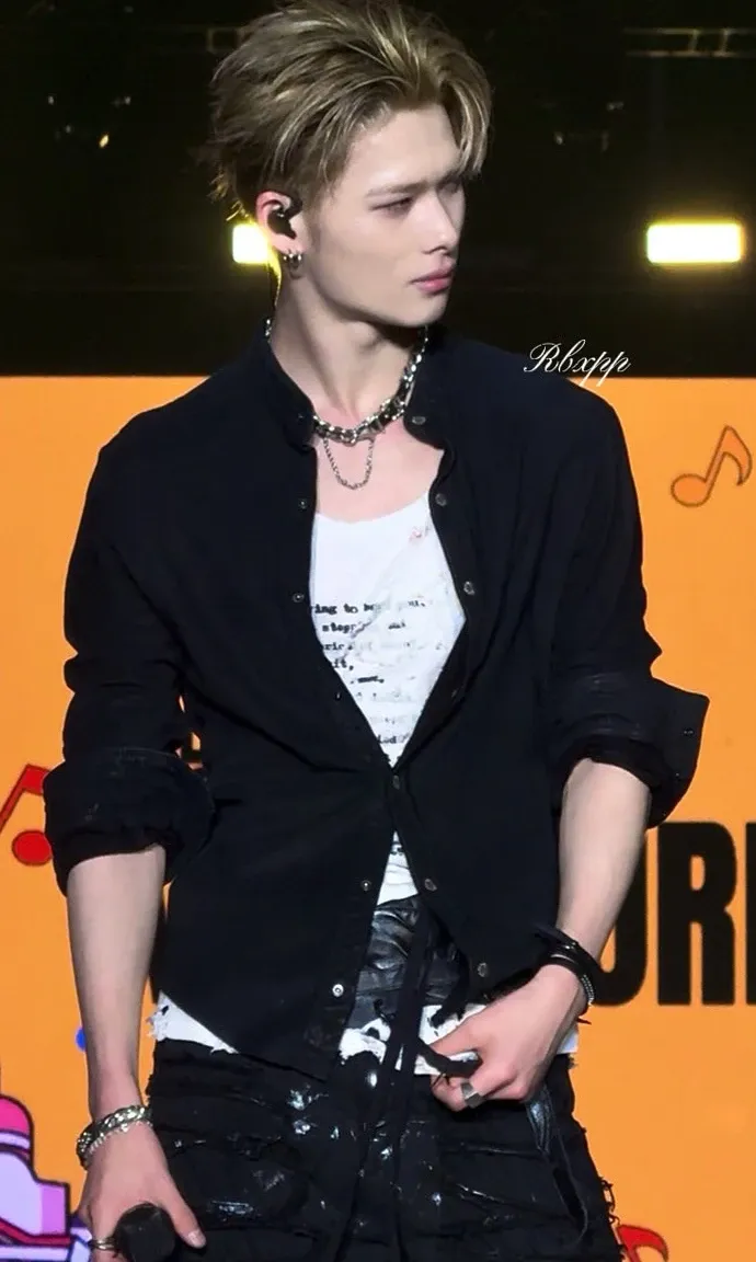 Latest photo of NI-KI (ENHYPEN)