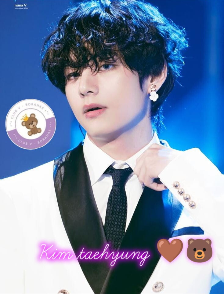 V (防彈少年團)的最新活動照片