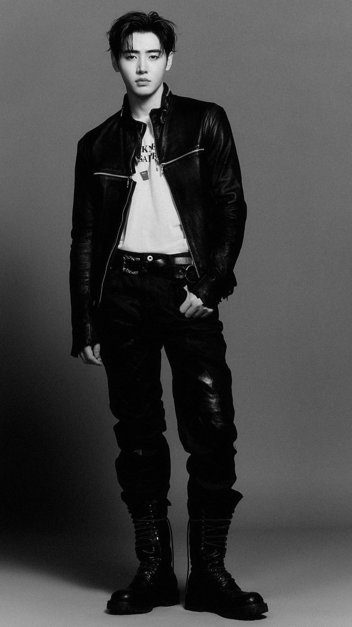 Foto aktivitas terbaru Sunghoon (ENHYPEN)