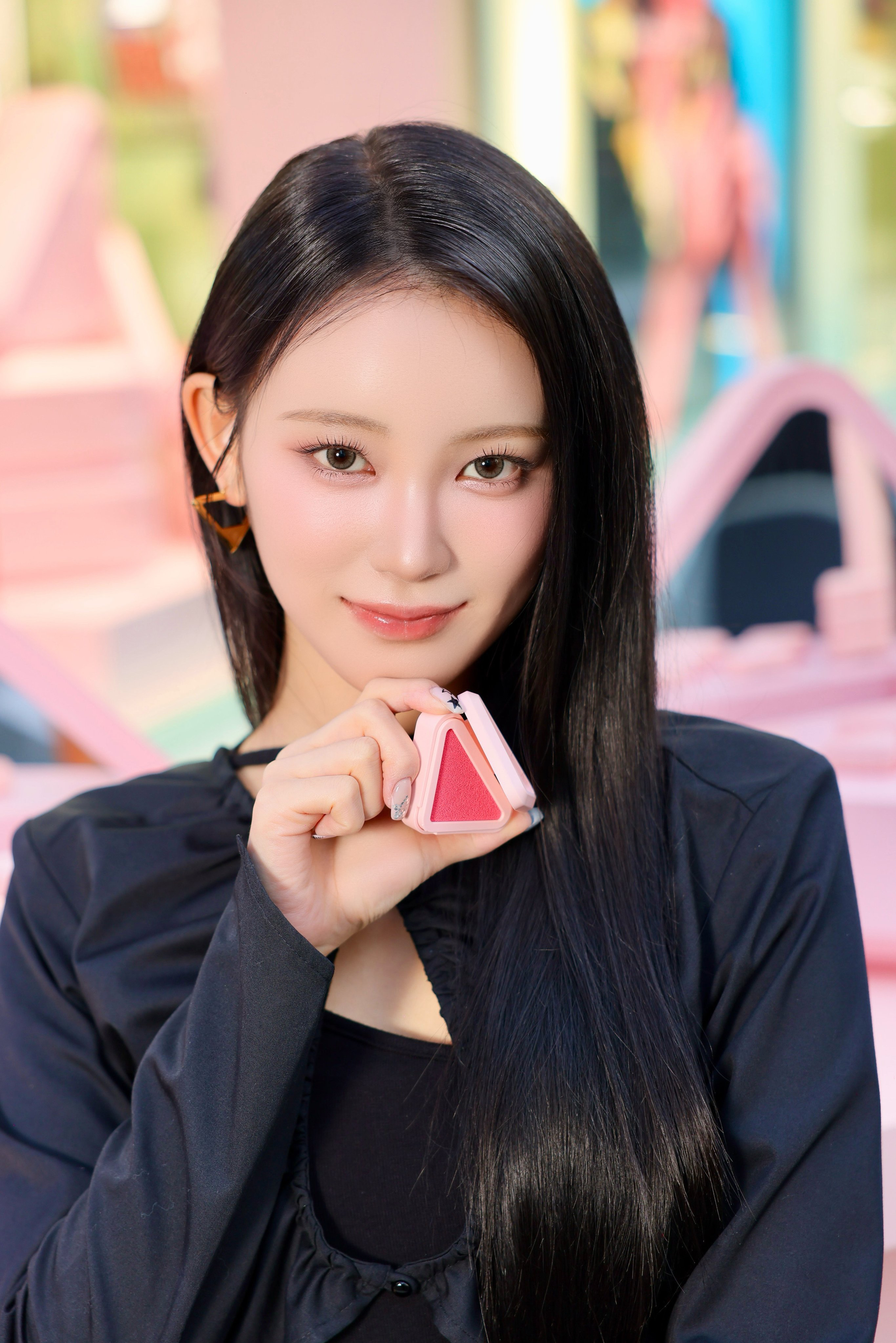 A moment captured by Sakurai Miu (ME:I)'s fan