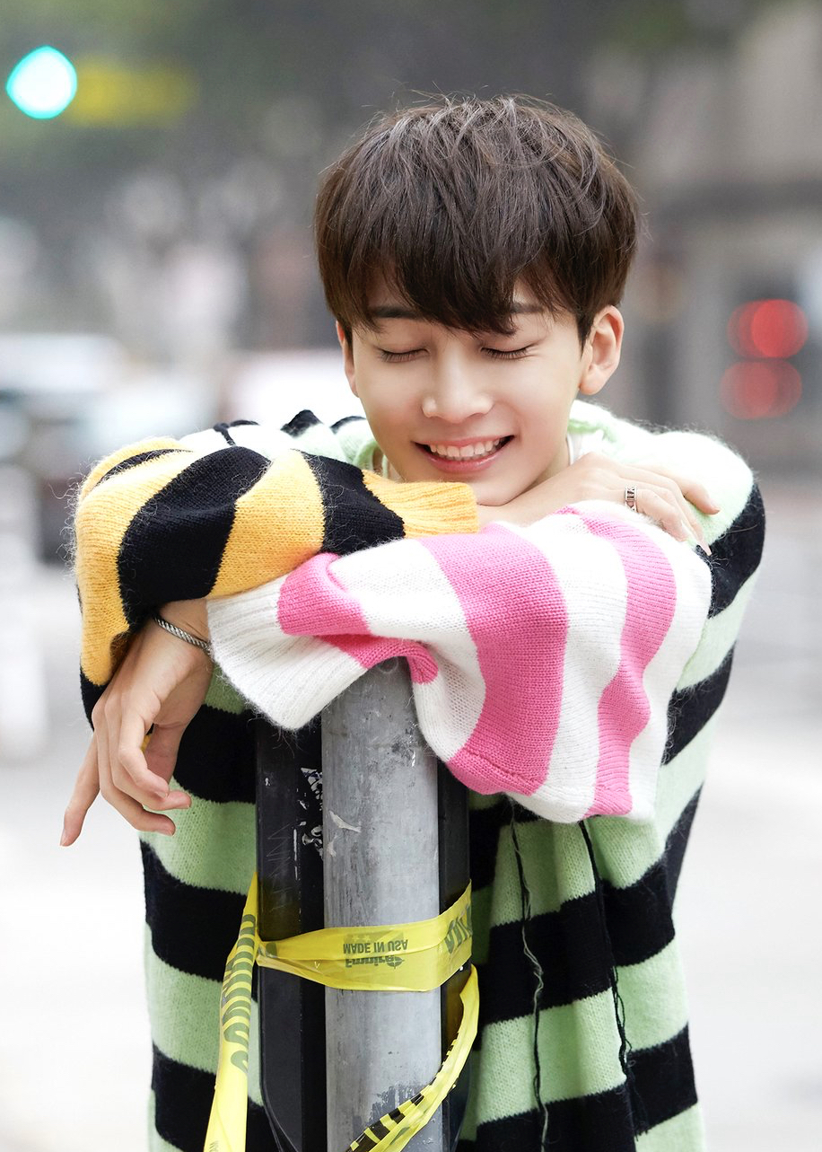 Potret di balik layar Jeonghan (SEVENTEEN)