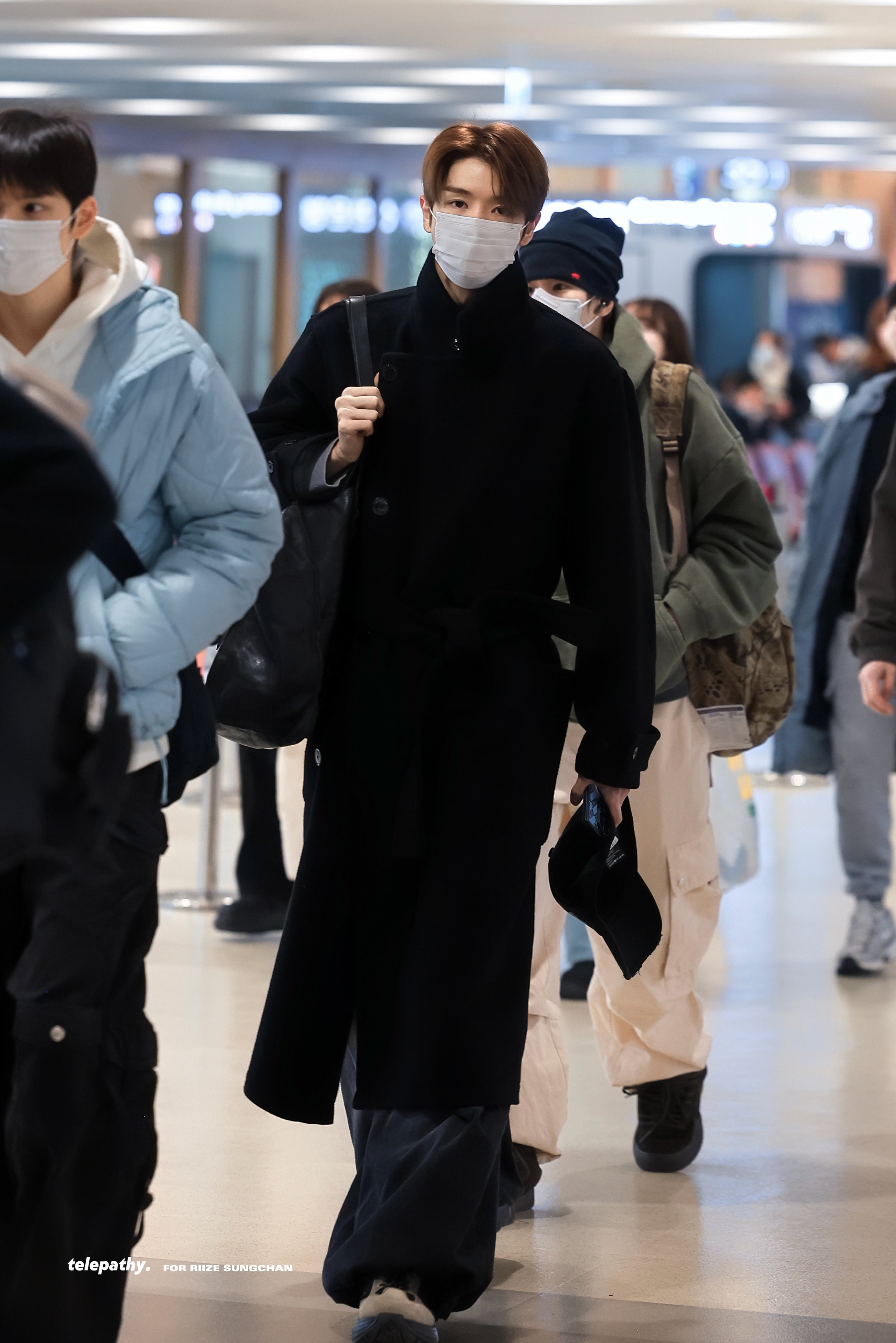 Recent activity shot of Sungchan (RIIZE)