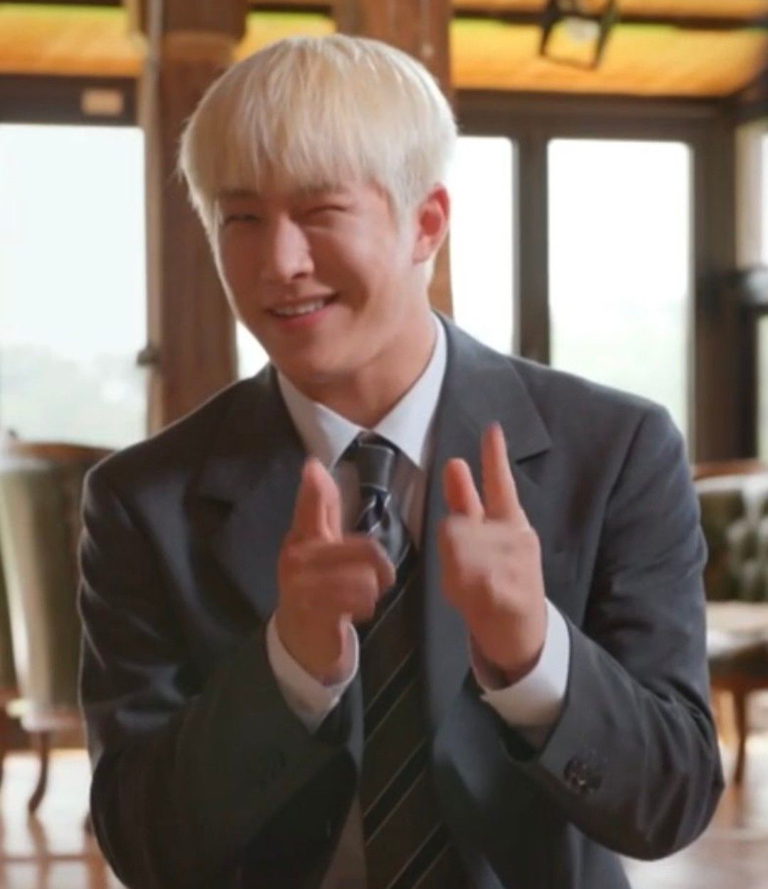 A moment captured by Jinjin (ASTRO)'s fan