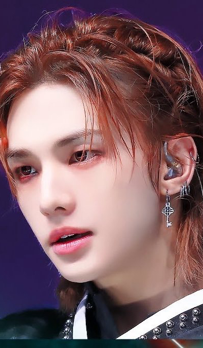 A moment captured by Hyunjin (Stray Kids)'s fan