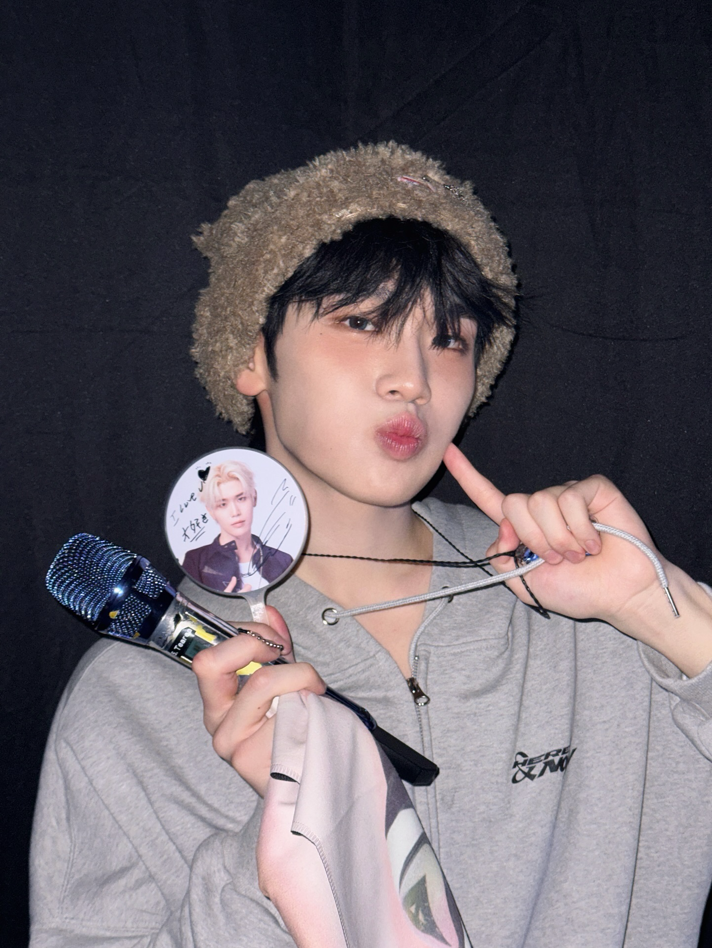 K-POP posts beloved by 자유게시판 fans