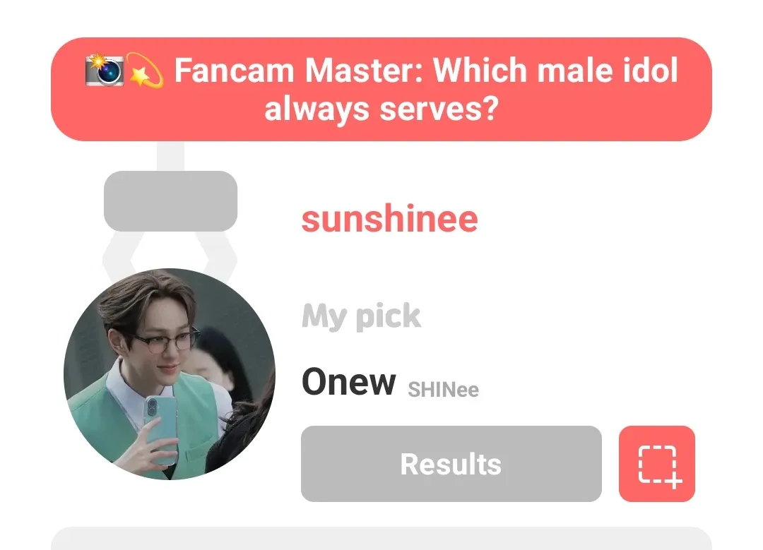A moment captured by Onew (SHINee)'s fan