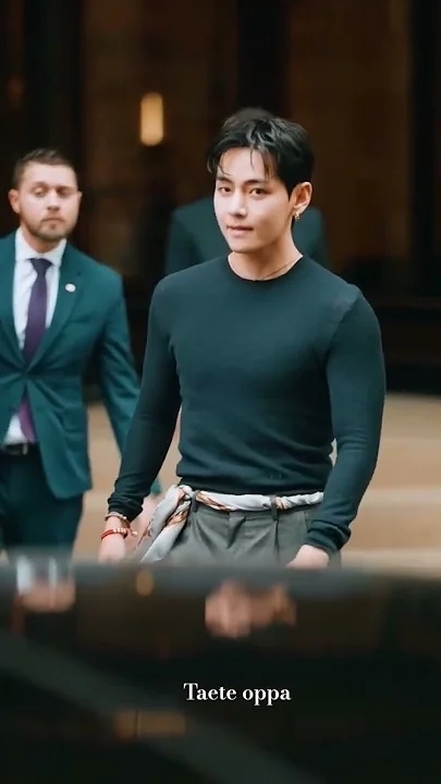 ファンおすすめのV (BTS)壁紙イメージ