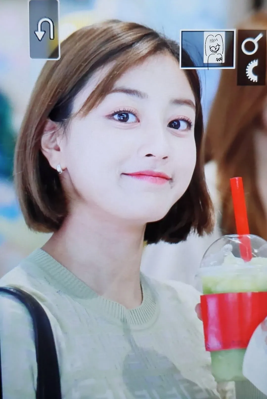 지효 (TWICE) 최근 활동샷