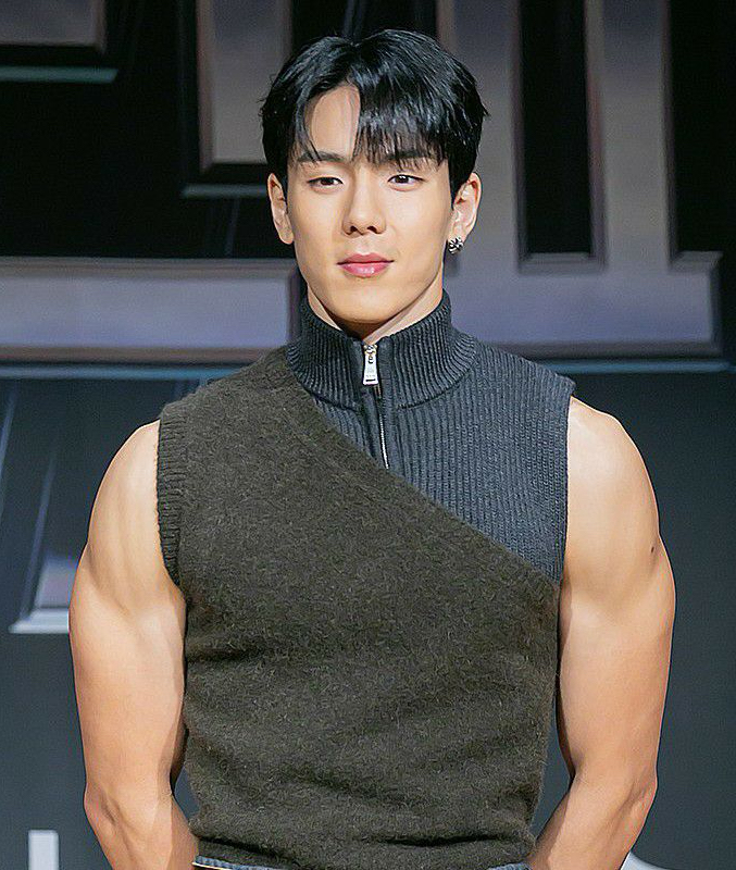 K-pop star post gaining attention now