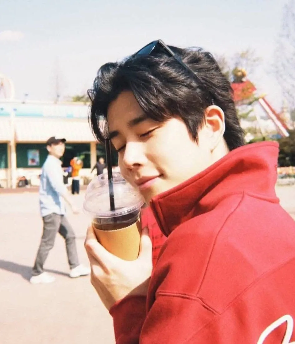 Recent activity shot of MJ (ASTRO)