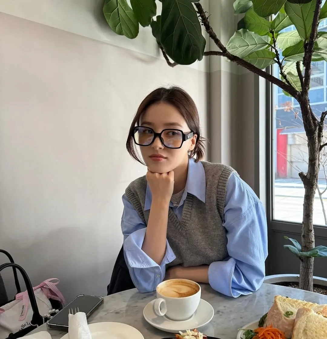 ナンシー (MOMOLAND)の最近の活動写真