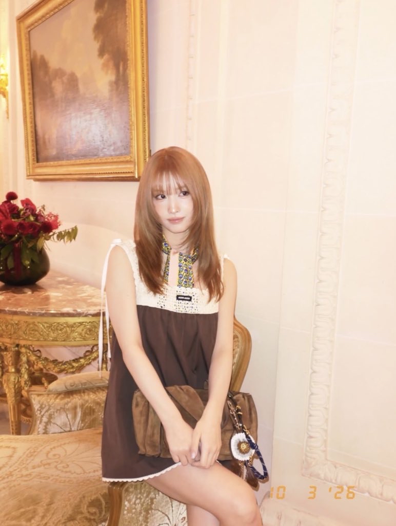 Potret di balik layar Momo (TWICE)