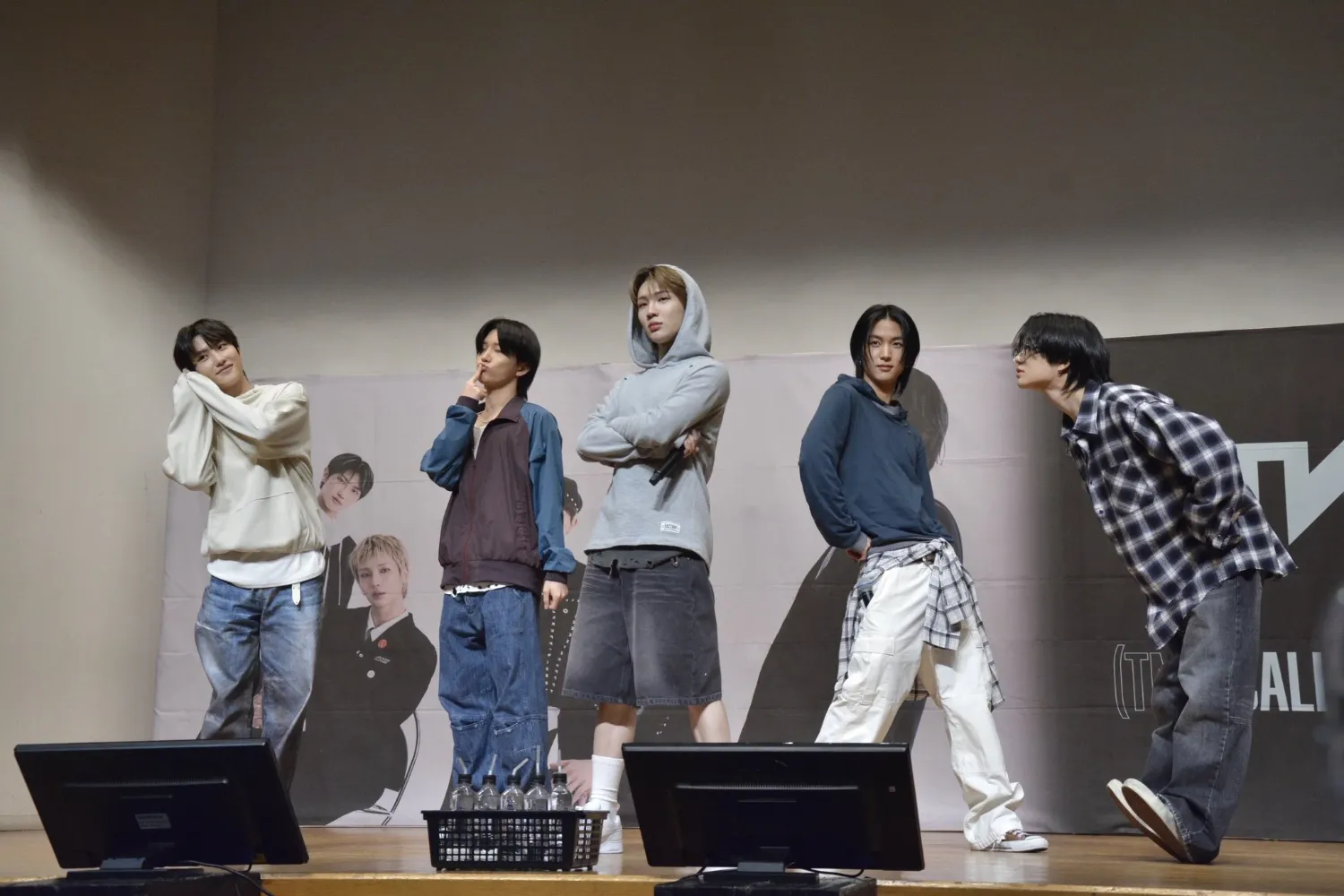 TNXの最近の活動写真