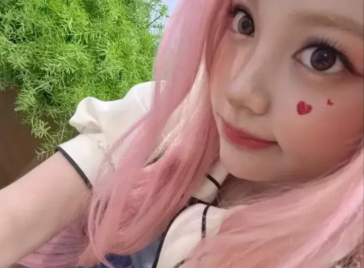 Recent activity shot of Carmen (Hearts2Hearts)