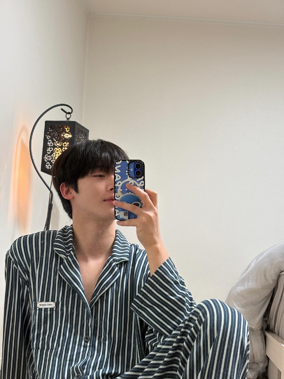 A moment captured by Kim Yohan (WEi)'s fan