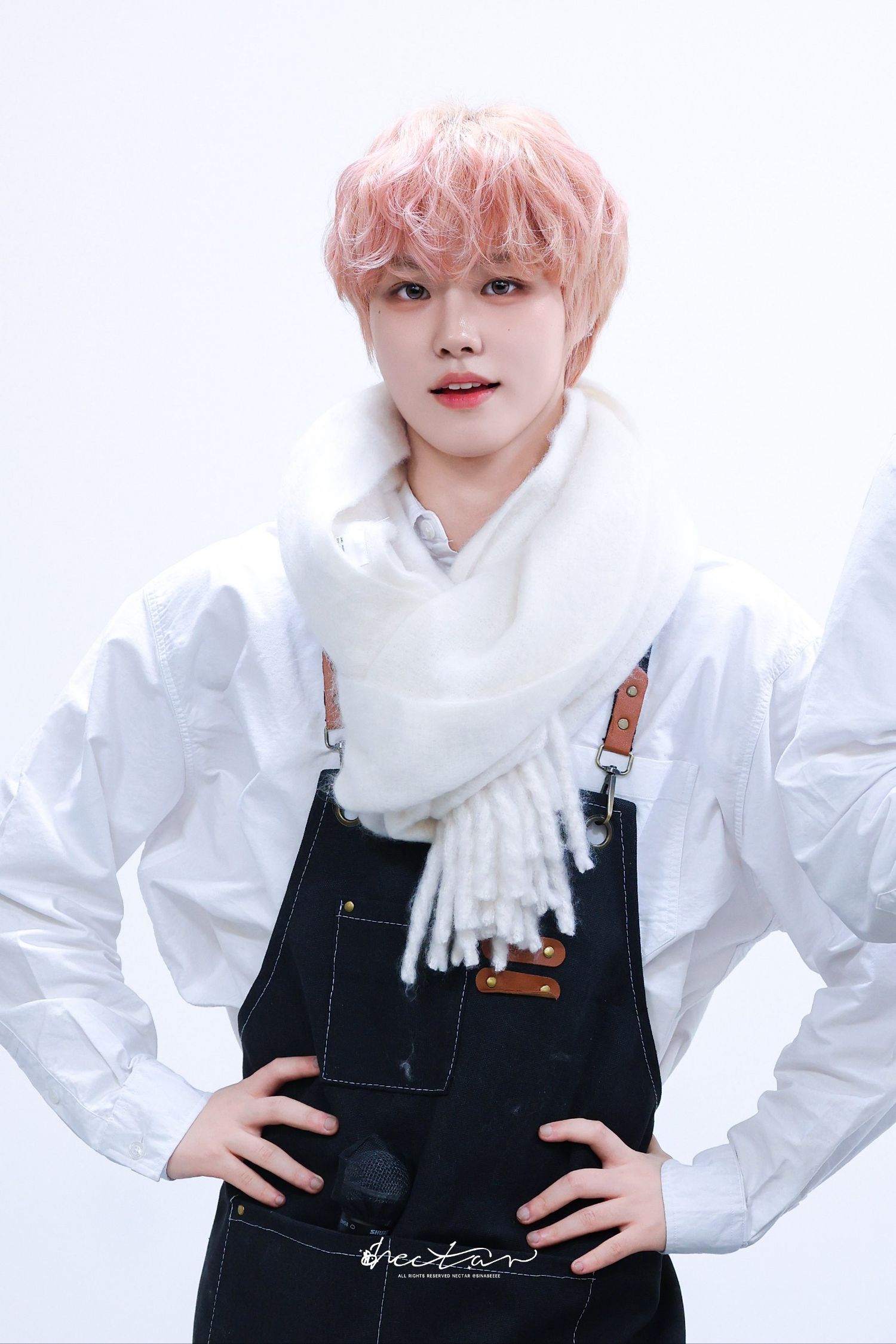 Behind-the-scenes cut of Park Juwon (AHOF)