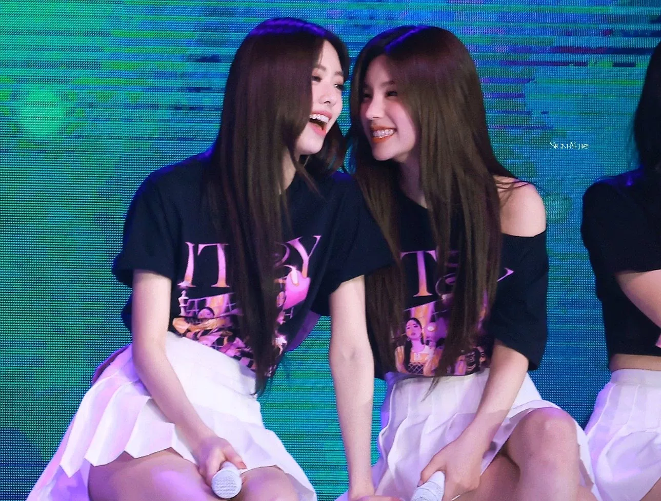 Foto aktivitas terbaru ITZY