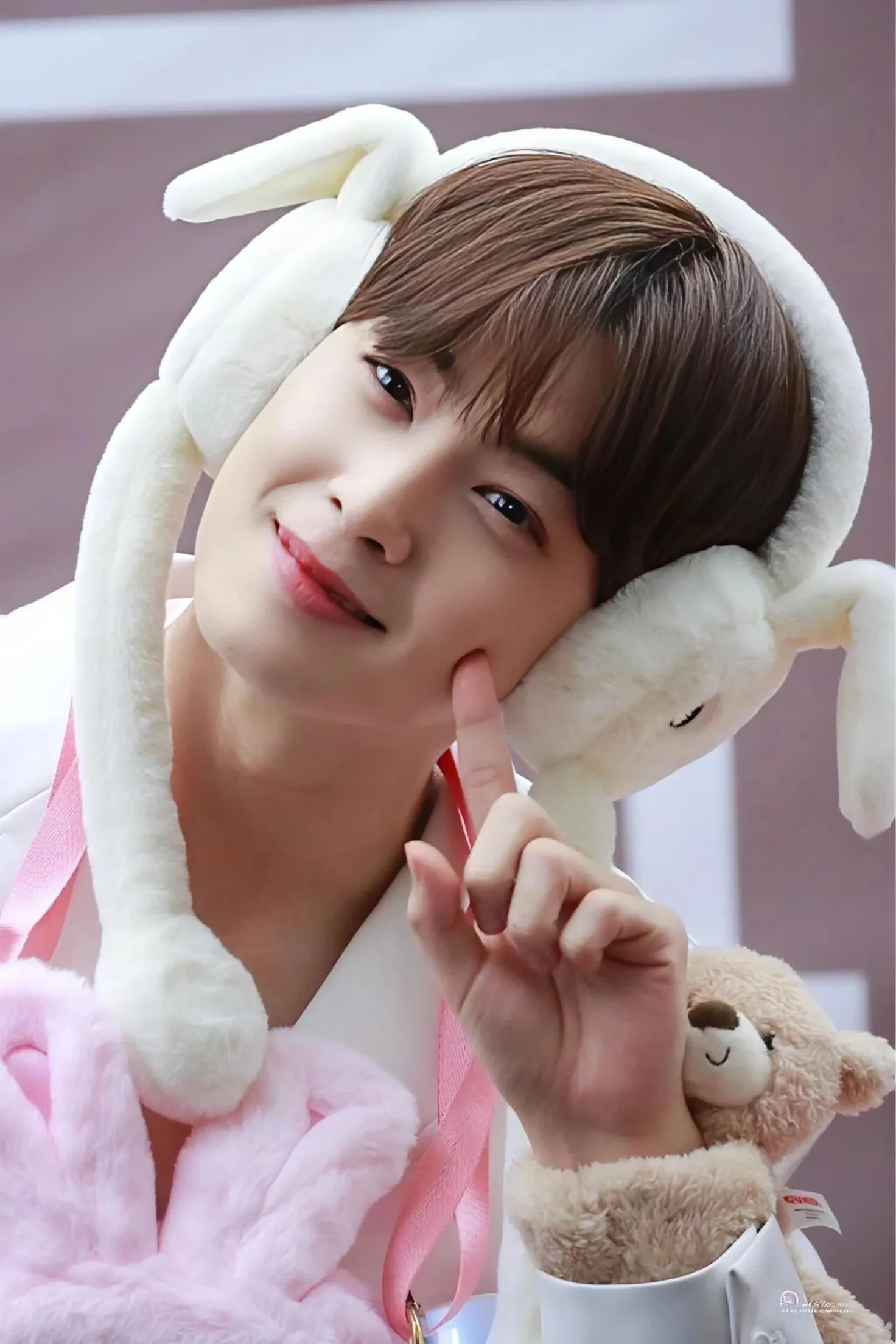 Latest photo of Eunwoo (ASTRO)