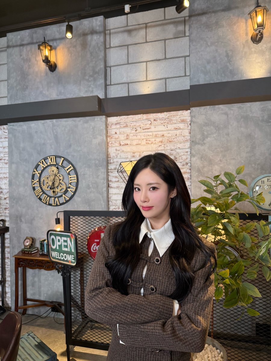 A moment captured by fromis (9)'s fan