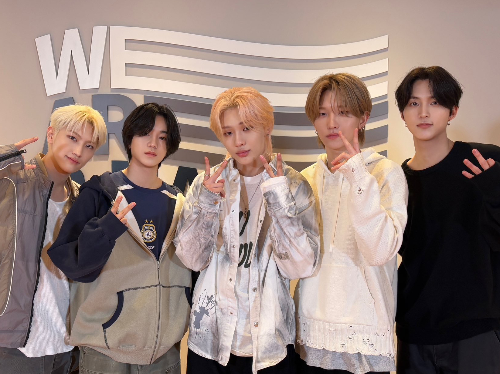 TNX의 비하인드 컷