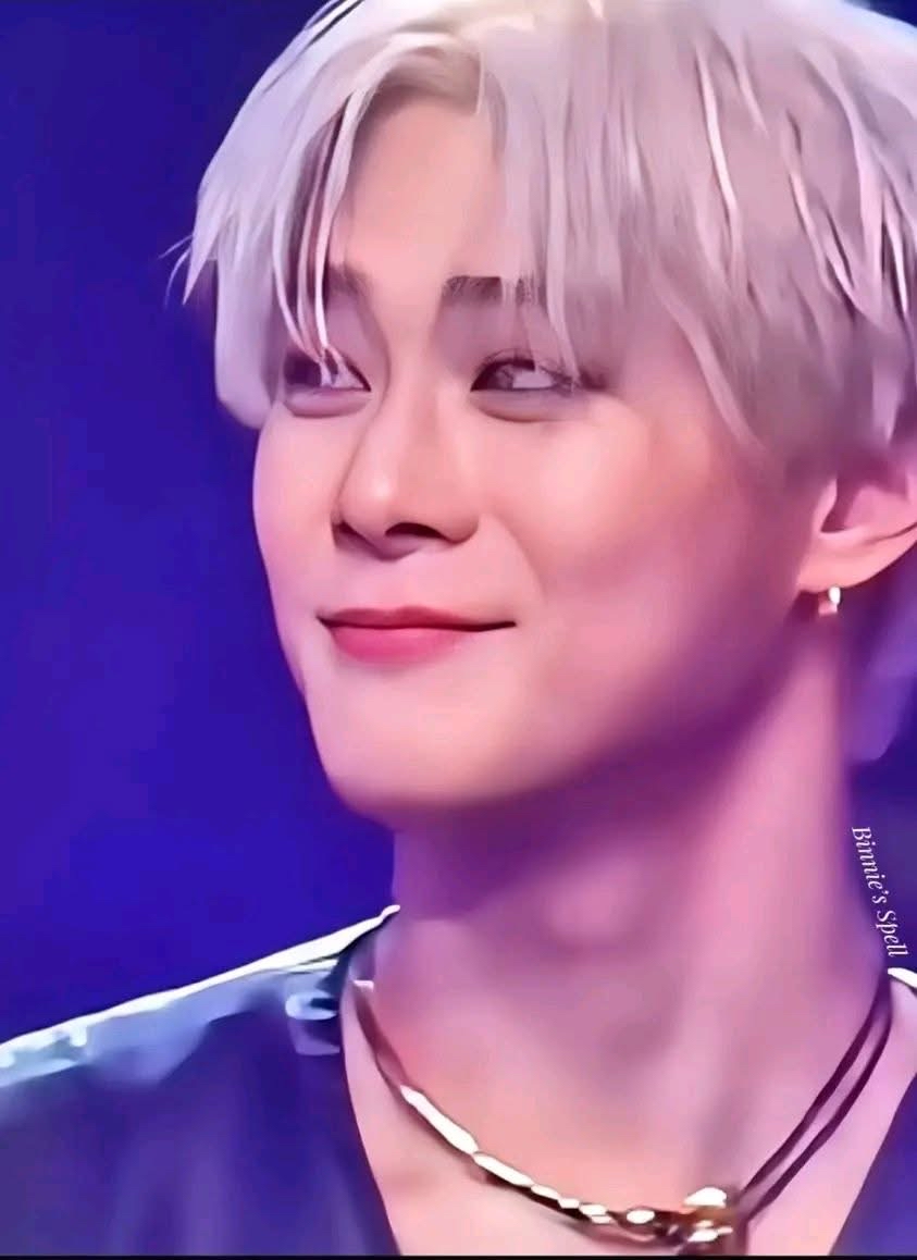 A moment captured by Moonbin (ASTRO)'s fan