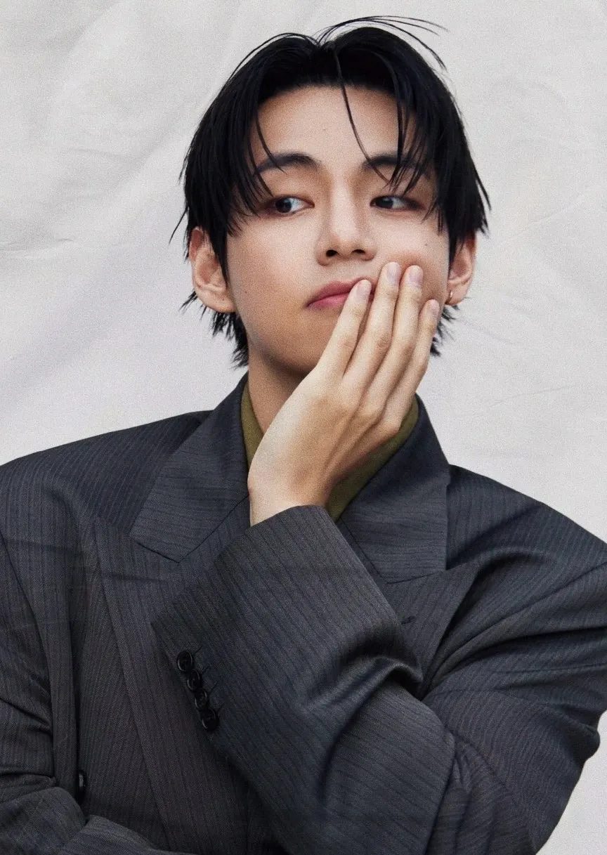 Momen yang diabadikan oleh penggemar V (BTS)