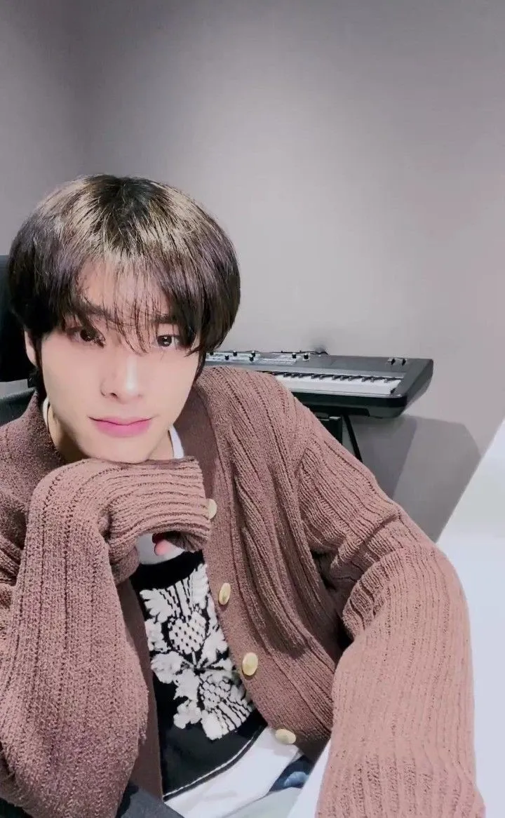 A moment captured by Jake (ENHYPEN)'s fan