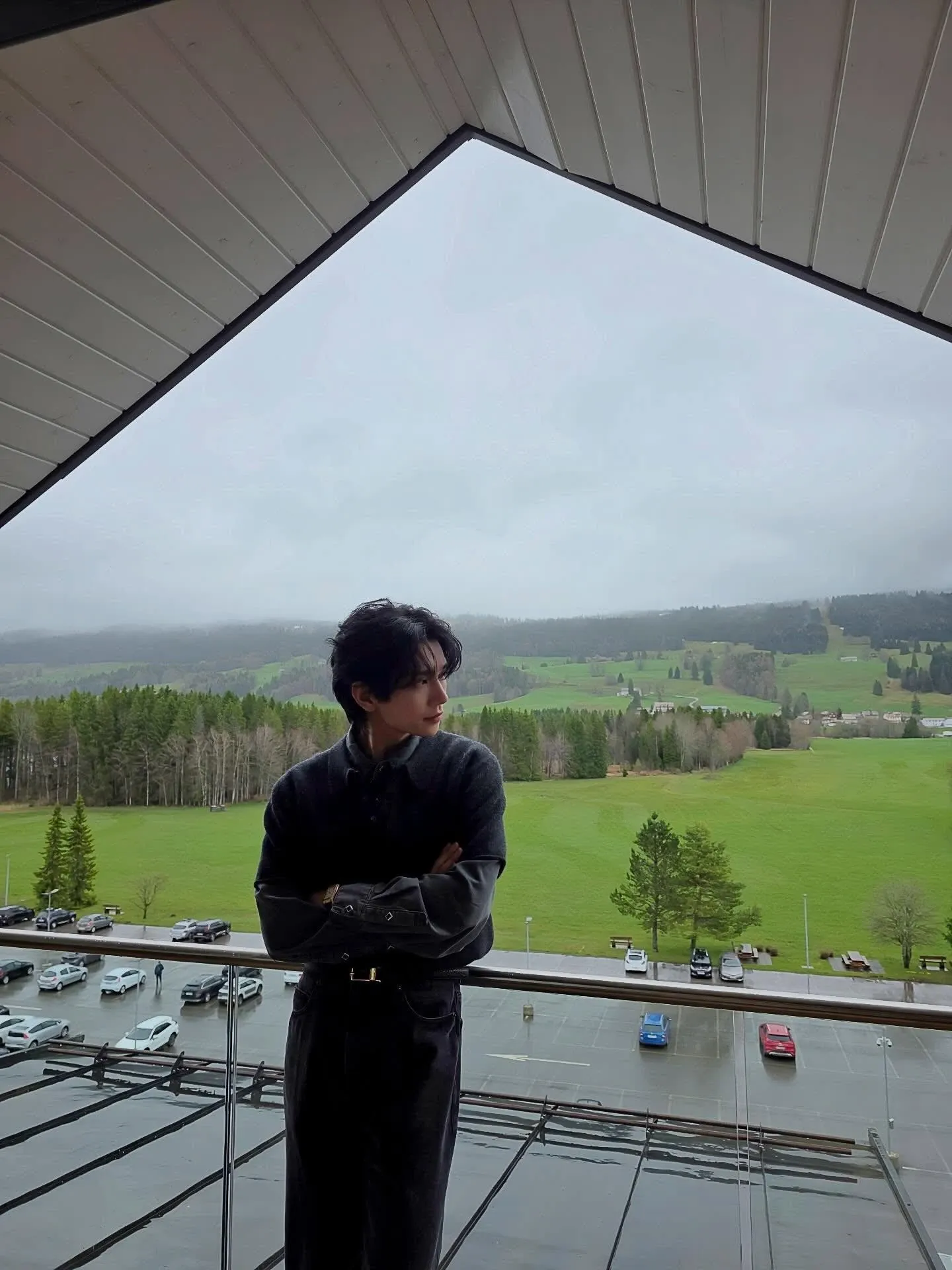 Latest photo of Joshua (SEVENTEEN)