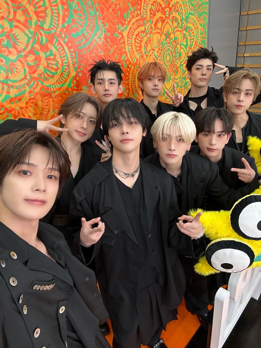 A moment captured by &TEAM's fan