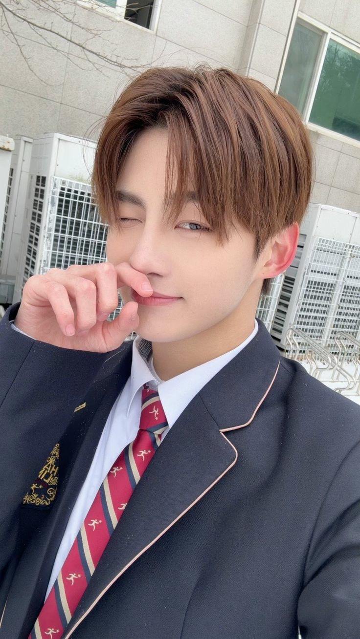 The most beloved wallpaper among TWS's fans