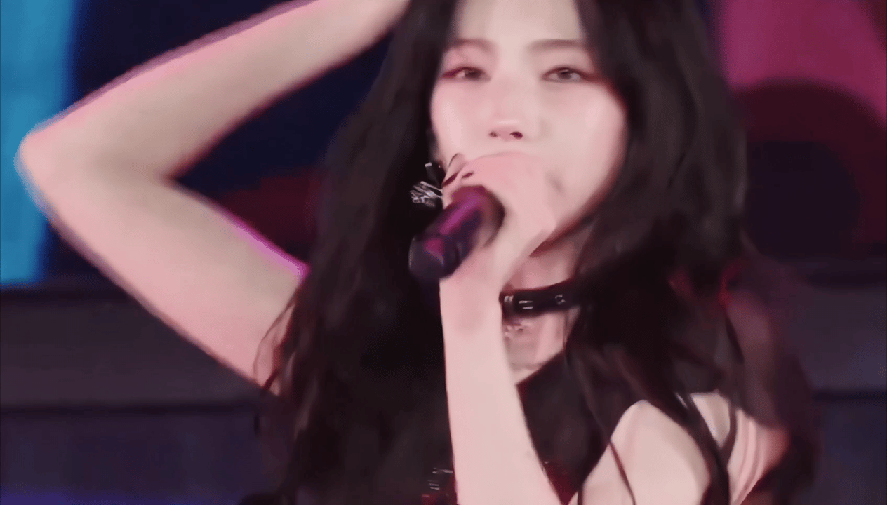 Latest photo of Karina (aespa)