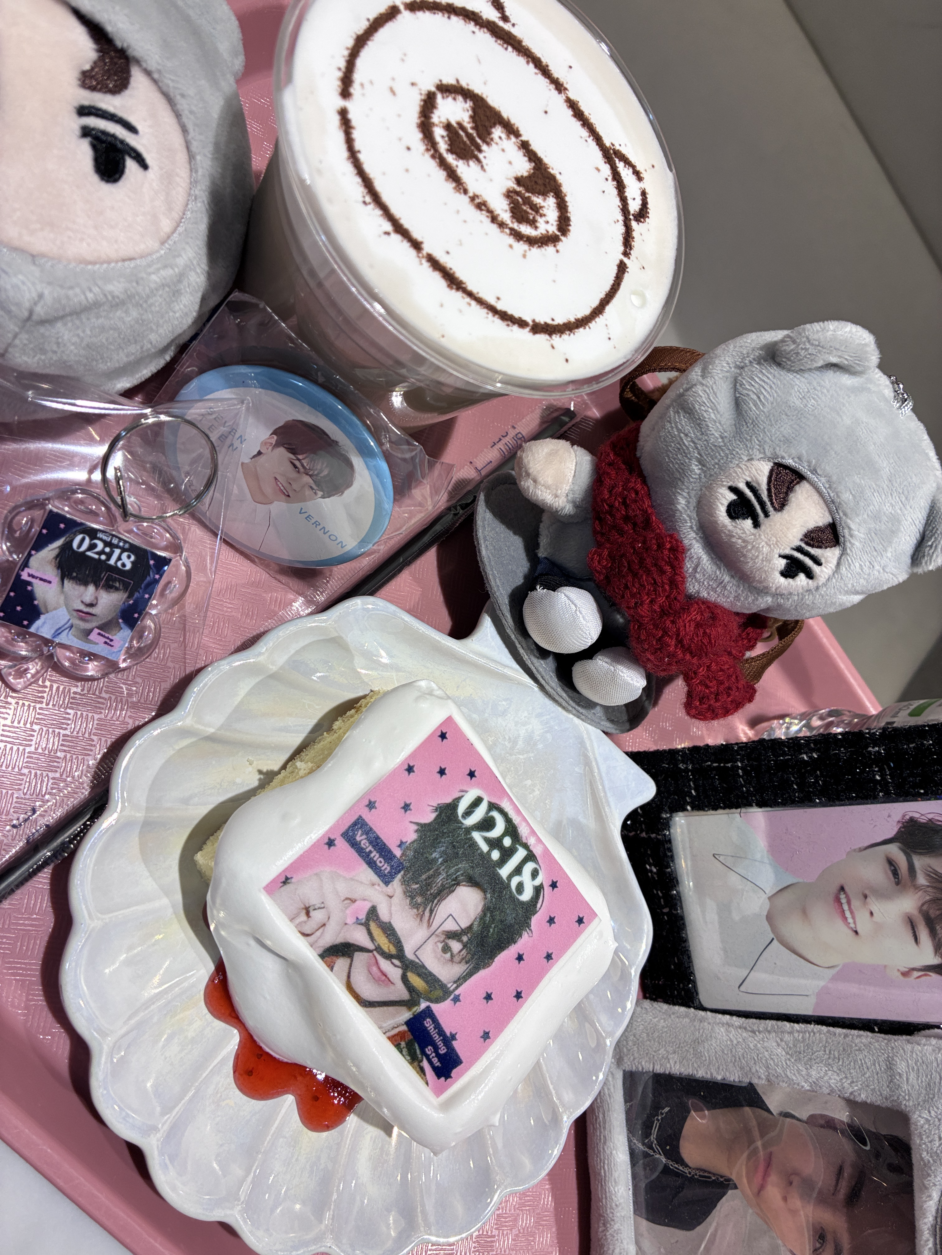 A moment captured by Vernon (SEVENTEEN)'s fan