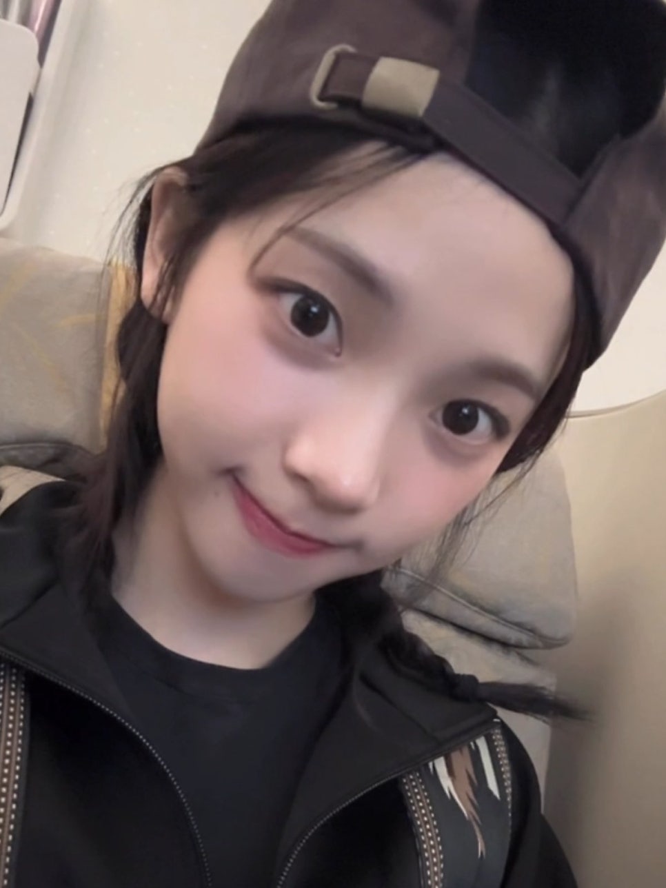 Karina (aespa)的最新活动照片