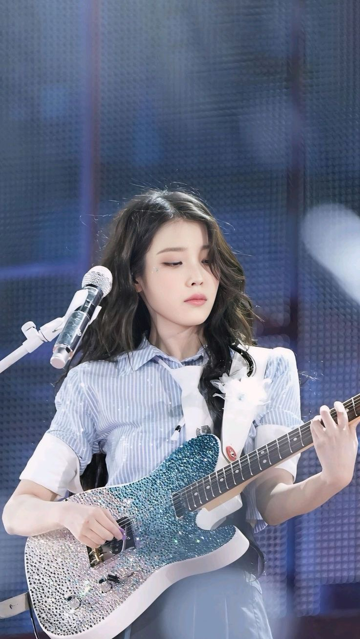 아이유의 비하인드 컷