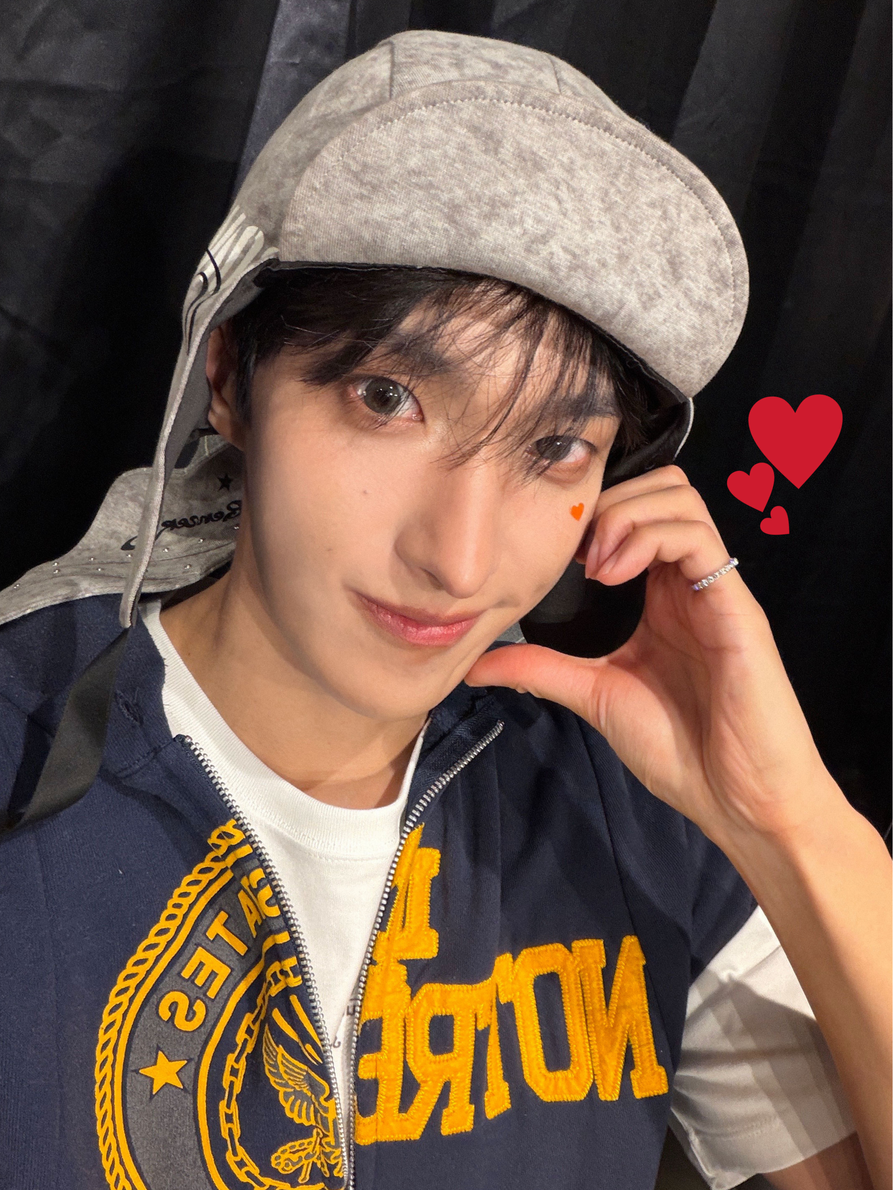 Latest photo of DK (SEVENTEEN)