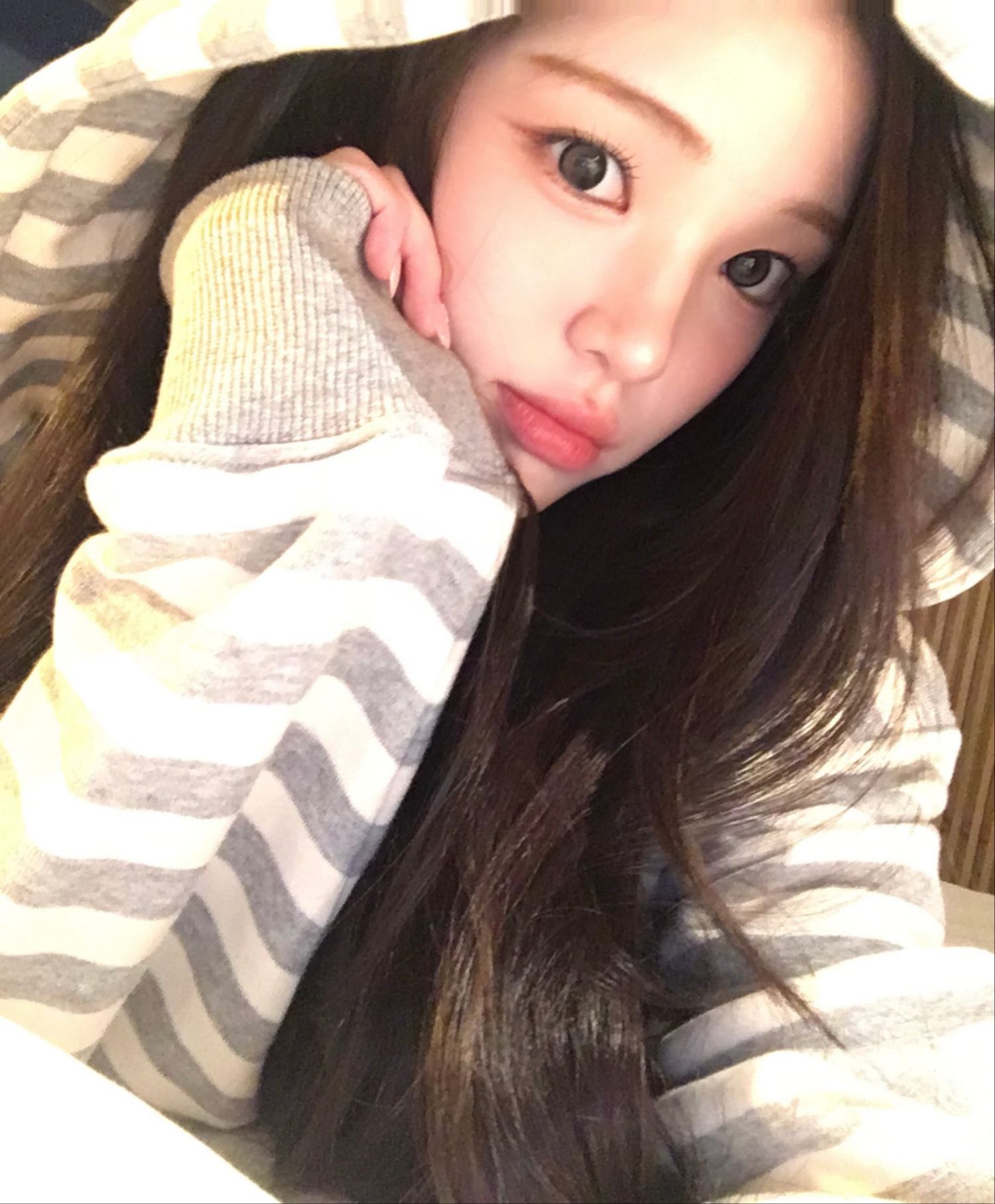 Behind-the-scenes cut of Yuha (Hearts2Hearts)