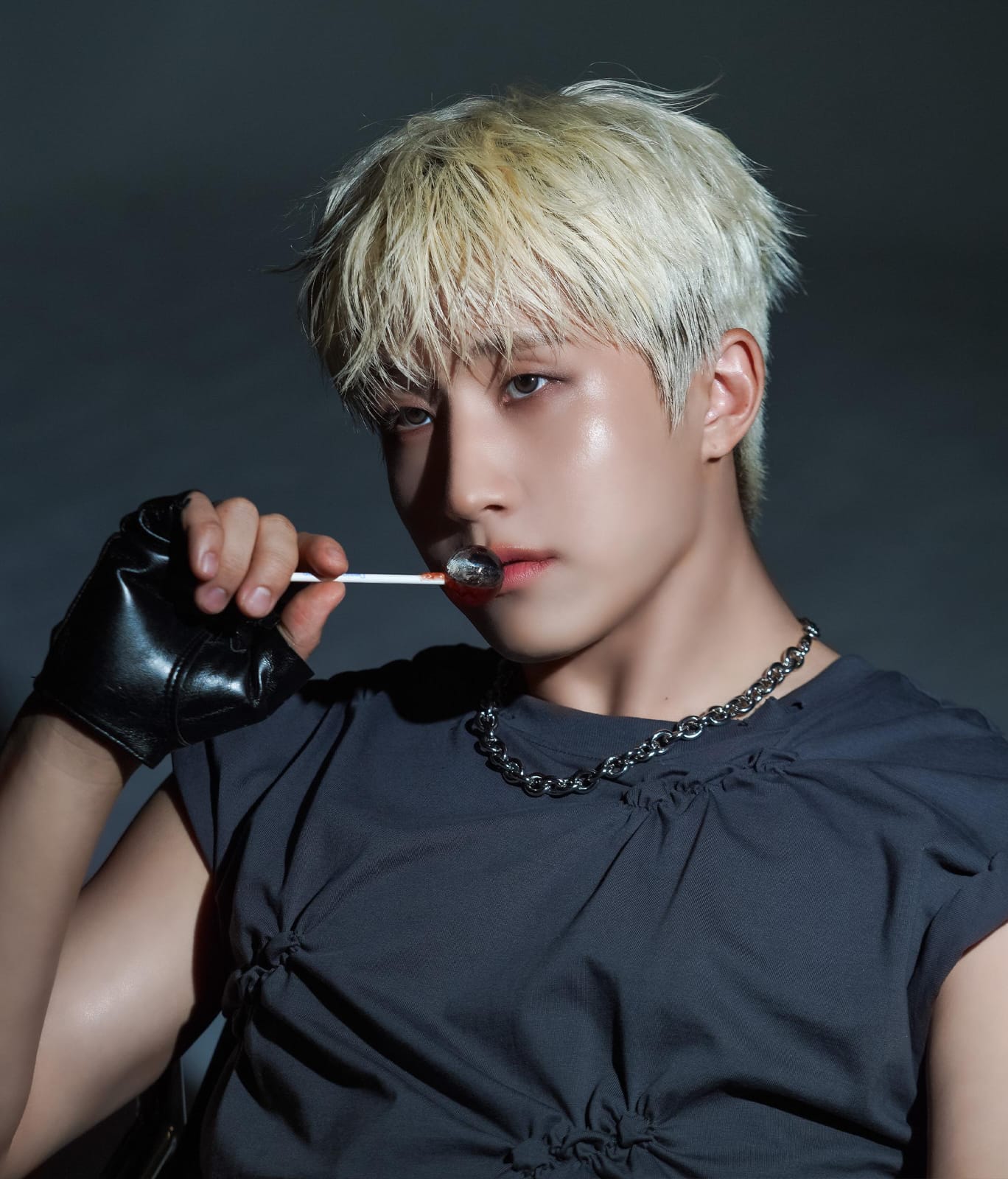 아스트로의 최신 사진