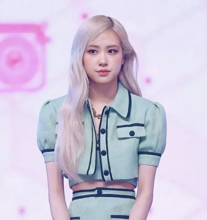 로제 (BLACKPINK) 최근 활동샷