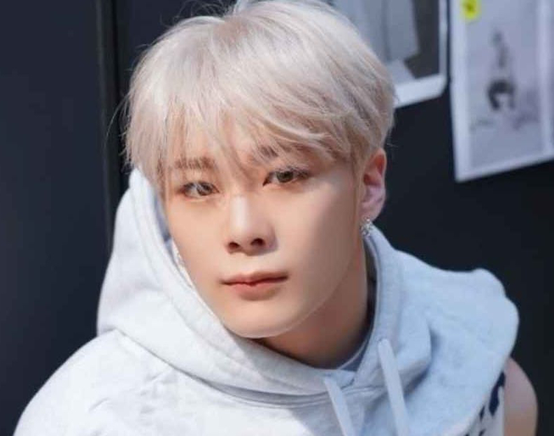 Behind-the-scenes cut of Moonbin (ASTRO)