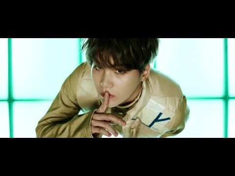 Foto terbaru SUGA (BTS)